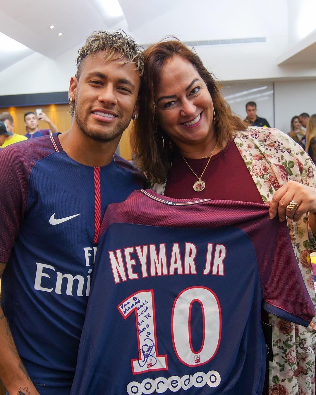 Neymar com família